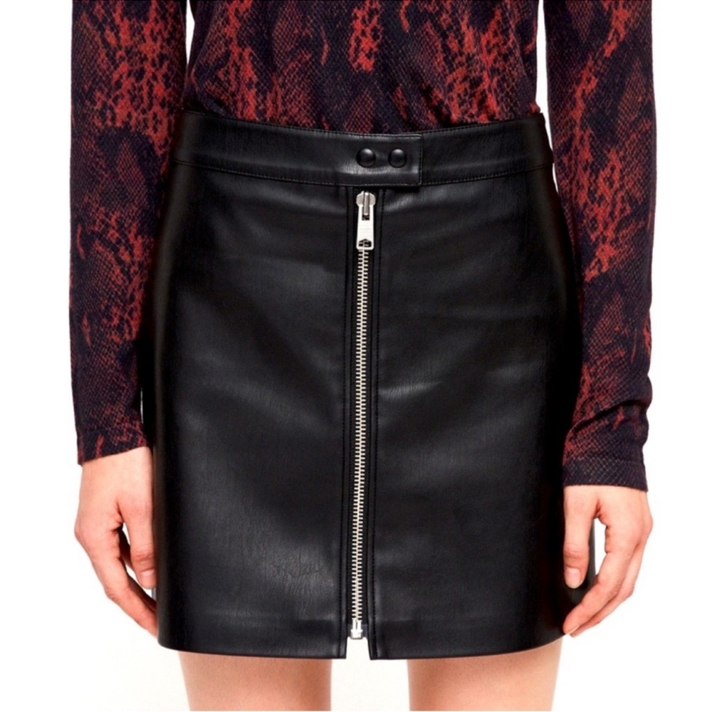 All Saints Lena Faux Leather Mini Front Zip Black Moto Skirt Size 2 NWT Defects